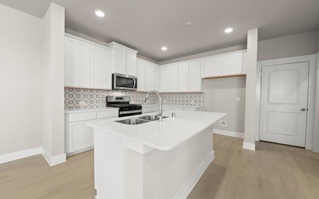 2738 Mariposa Creek Drive