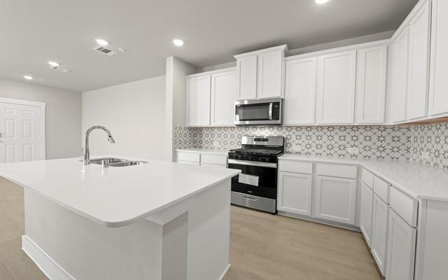 2738 Mariposa Creek Drive