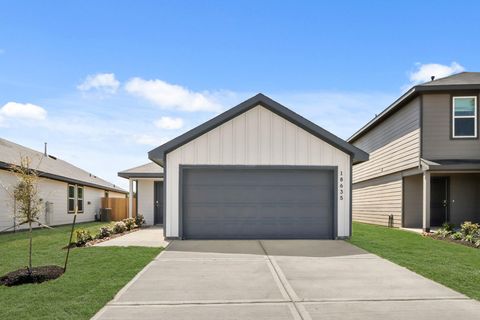 Photo of 18635 Hawthorn Stem Drive, Hockley, TX 77447 (MLS # 68235020)