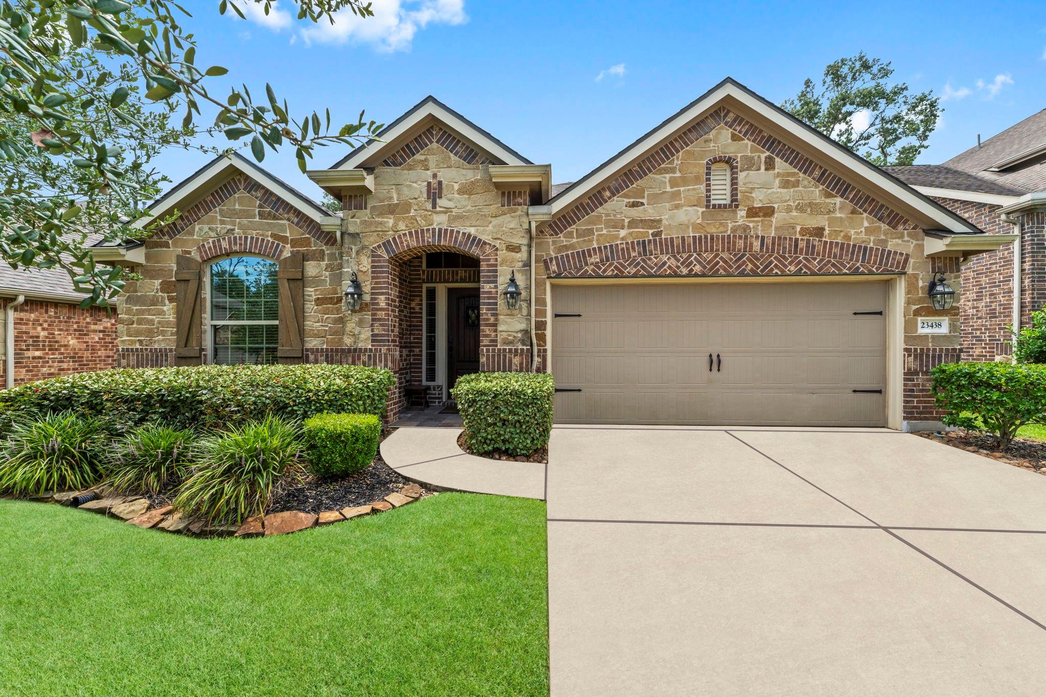 23438 Banksia Drive
