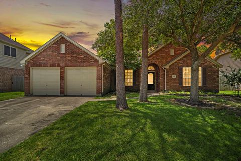 Photo of 15015 Cozy Hollow Lane, Houston, TX 77044 (MLS # 36918195) Photo of 15015 Cozy Hollow Lane, Houston, TX 77044 (MLS # 36918195)