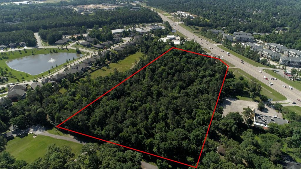 Photo of 5030 W Davis St St, Conroe, TX 77304 (MLS # 49048803)