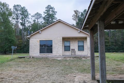 Photo of 63 Lakeway Drive, Trinity, TX 75862 (MLS # 75251712)