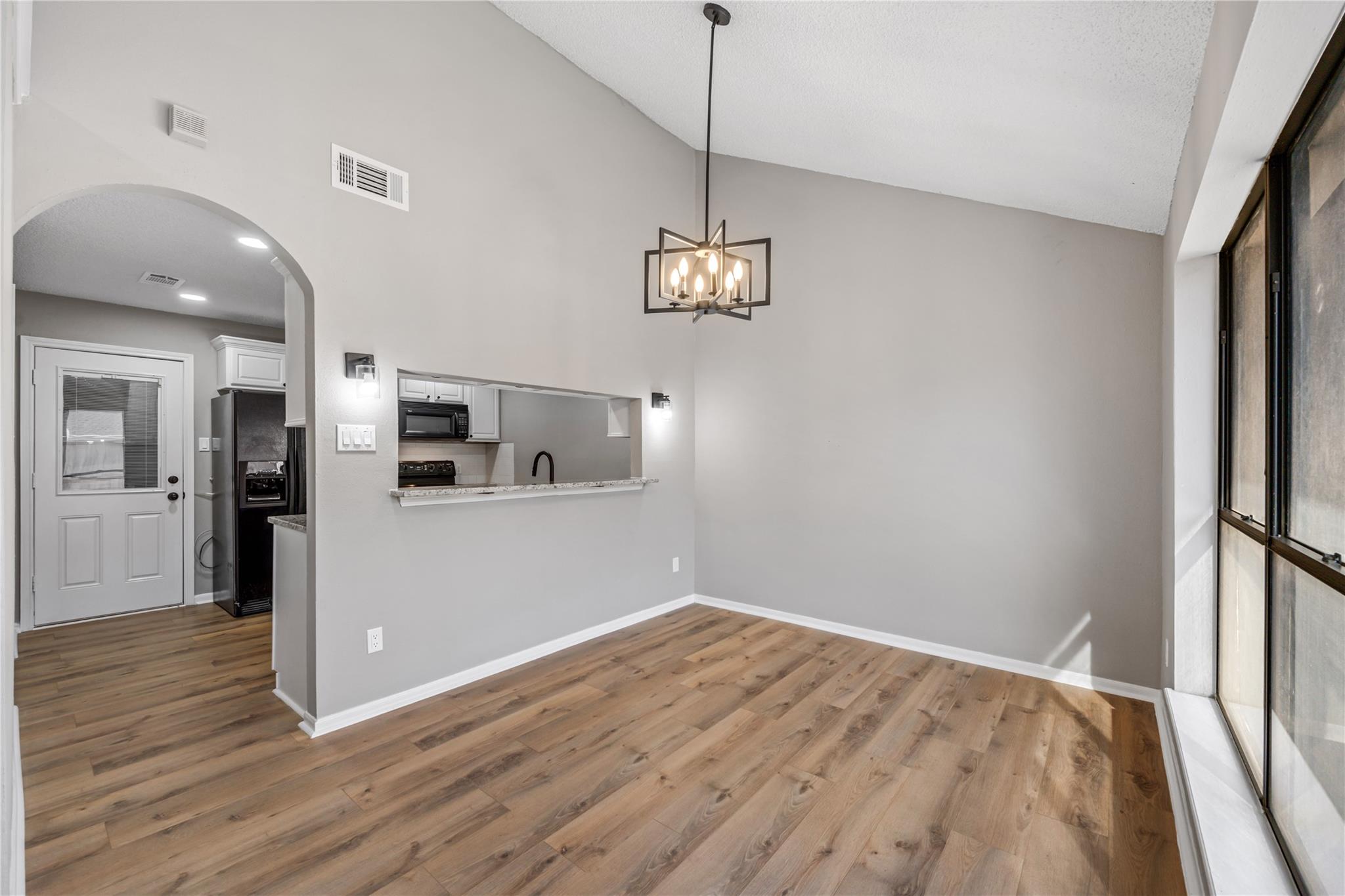 13852 Hollowgreen Drive 303/5