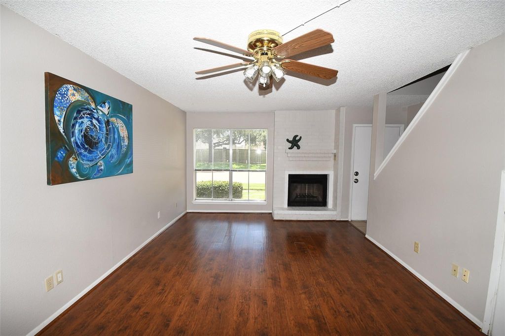 Photo of 1900 Bay Area Boulevard #M-233, Houston, TX 77058 (MLS # 86501826)