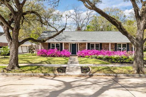 Photo of 9102 Timberside Drive, Houston, TX 77025 (MLS # 22948394)