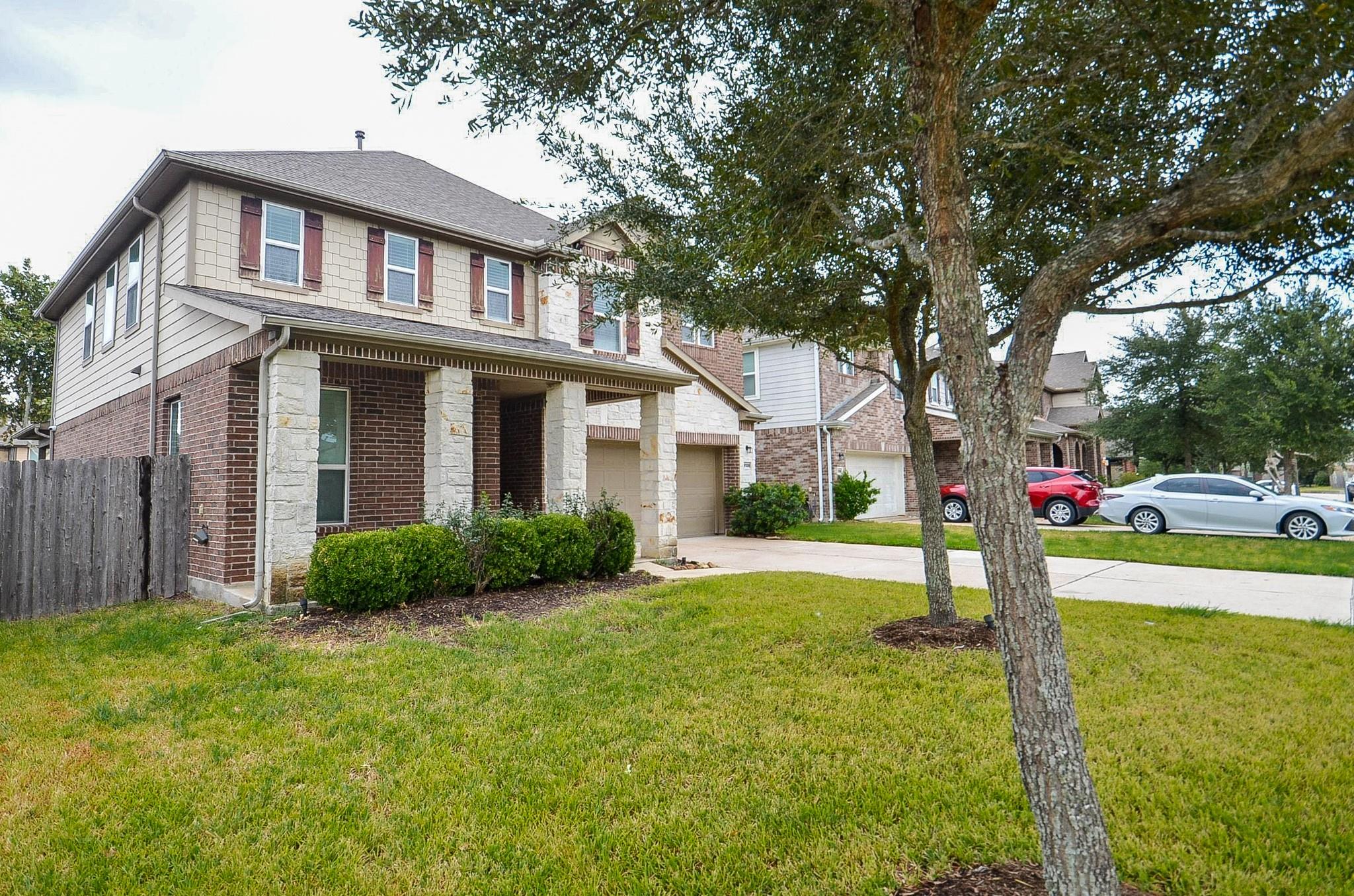 3128 Laurel Bend Lane