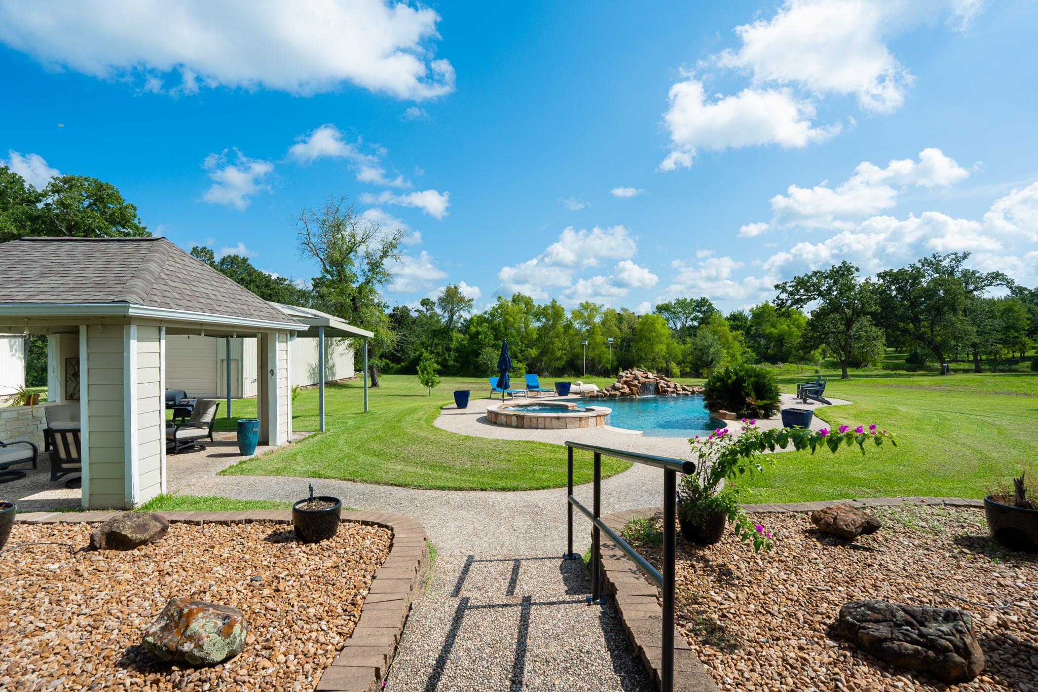 92 Canyon Run Boulevard