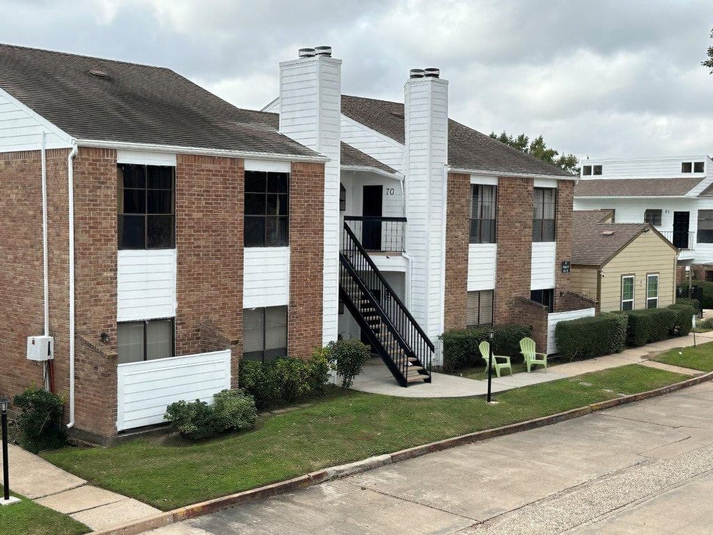 Photo of 7901 Cambridge Street #46, Houston, TX 77054 (MLS # 22198915)