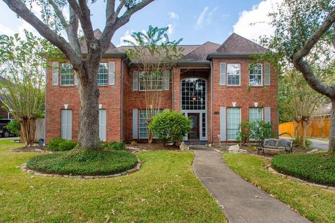 Photo of 506 Lakeside Lane, Friendswood, TX 77546 (MLS # 66673198) Photo of 506 Lakeside Lane, Friendswood, TX 77546 (MLS # 66673198)