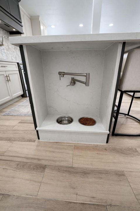 Tiny photo for 361 N Post Oak Lane #145, Houston, TX 77024 (MLS # 44690252)