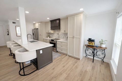 Tiny photo for 361 N Post Oak Lane #145, Houston, TX 77024 (MLS # 44690252)