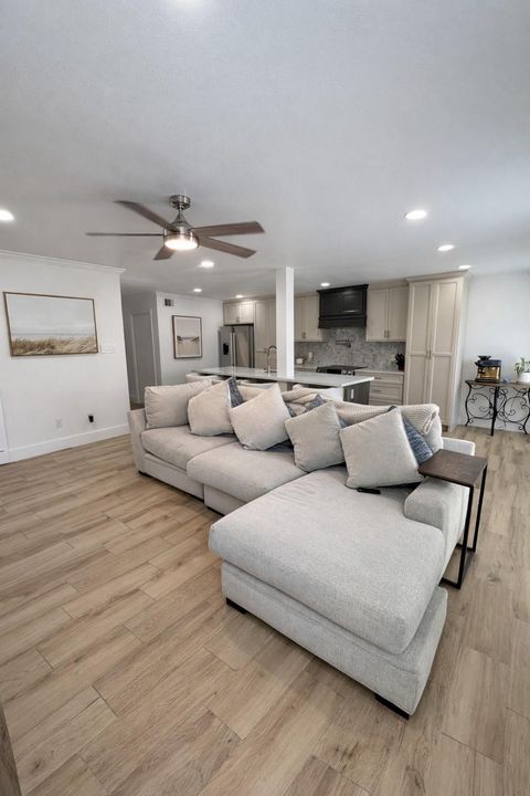 Tiny photo for 361 N Post Oak Lane #145, Houston, TX 77024 (MLS # 44690252)