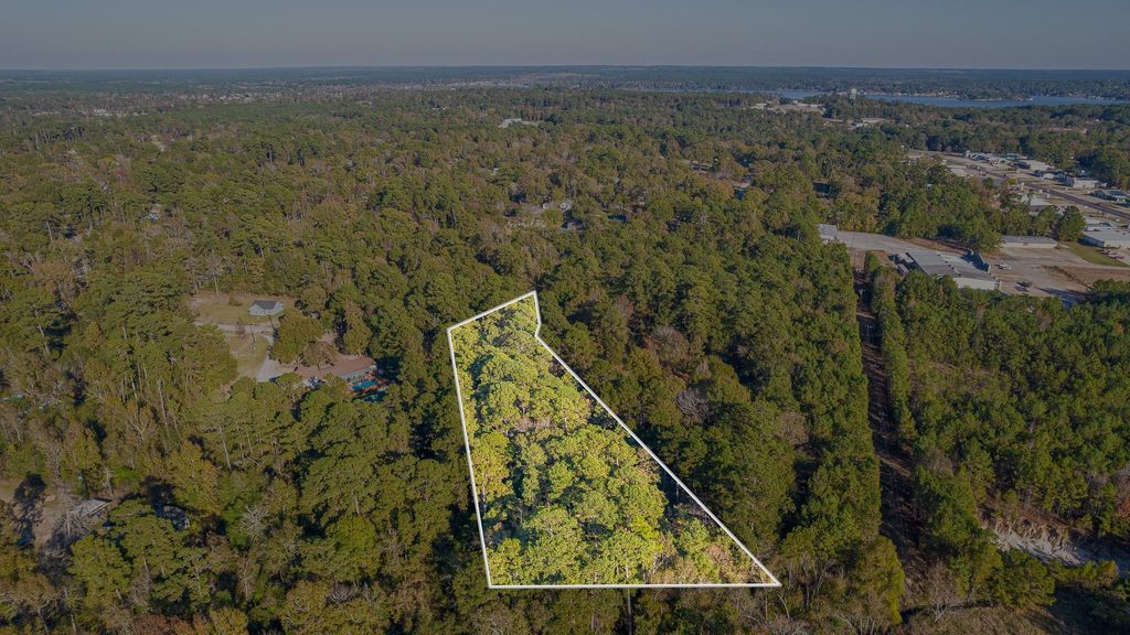 Photo of 0 Broken Arrow, Onalaska, TX 77360 (MLS # 89938918)