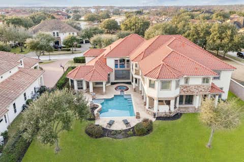 Homes For Sale - 32 Miramar Heights Circle<br/> Fort Bend County, Sugar Land, TX 77479