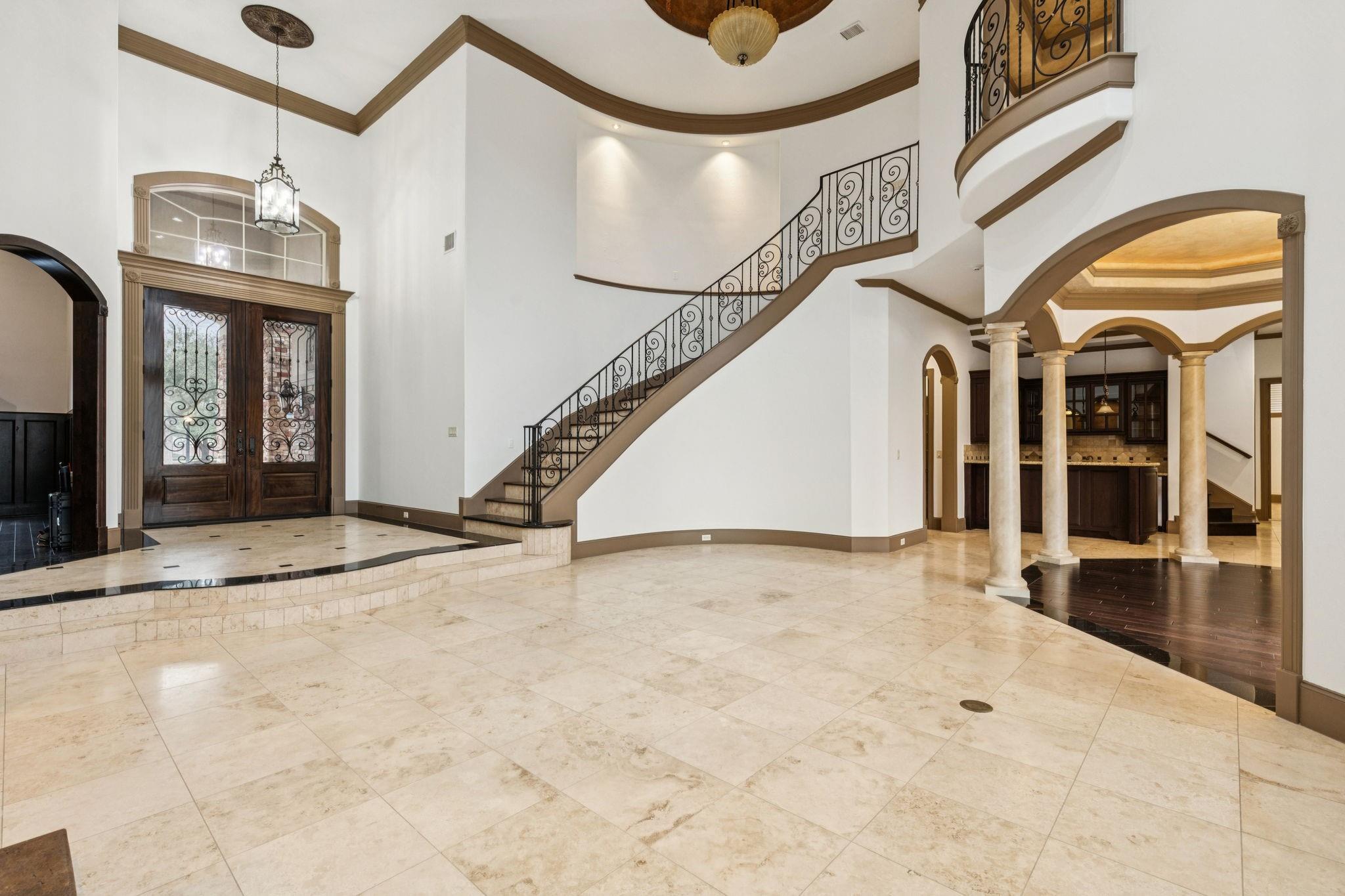 32 Miramar Heights Circle