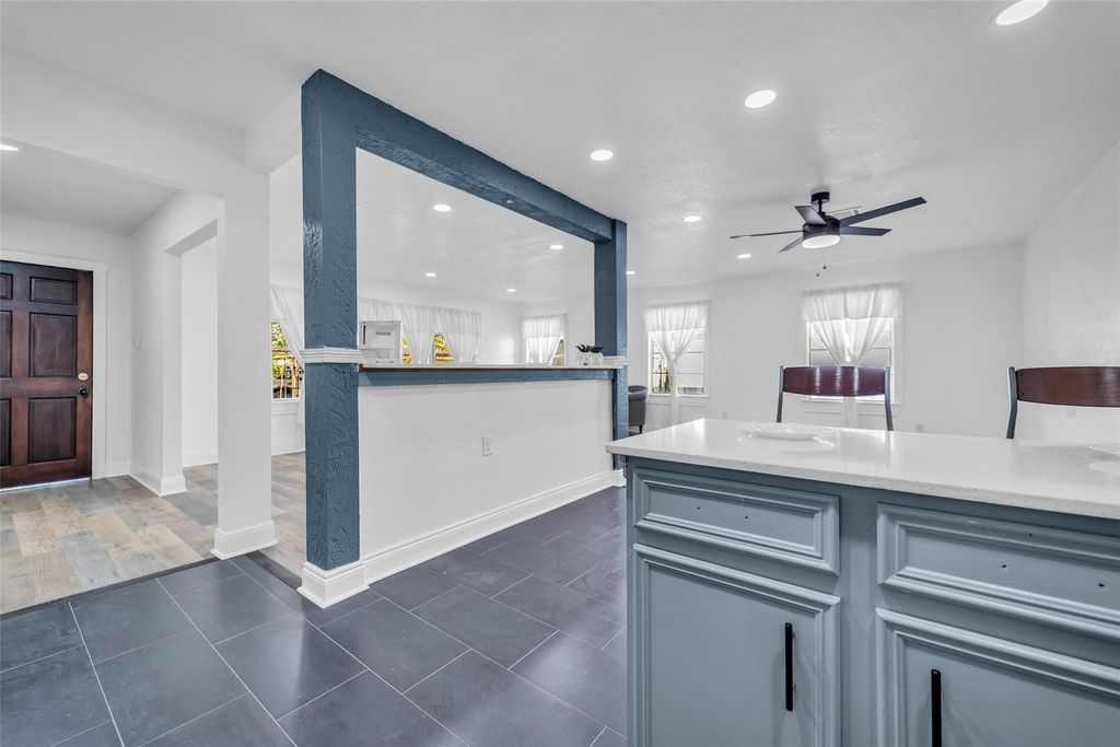 Photo of 4011 Markley Street, Houston, TX 77087 (MLS # 89017021)