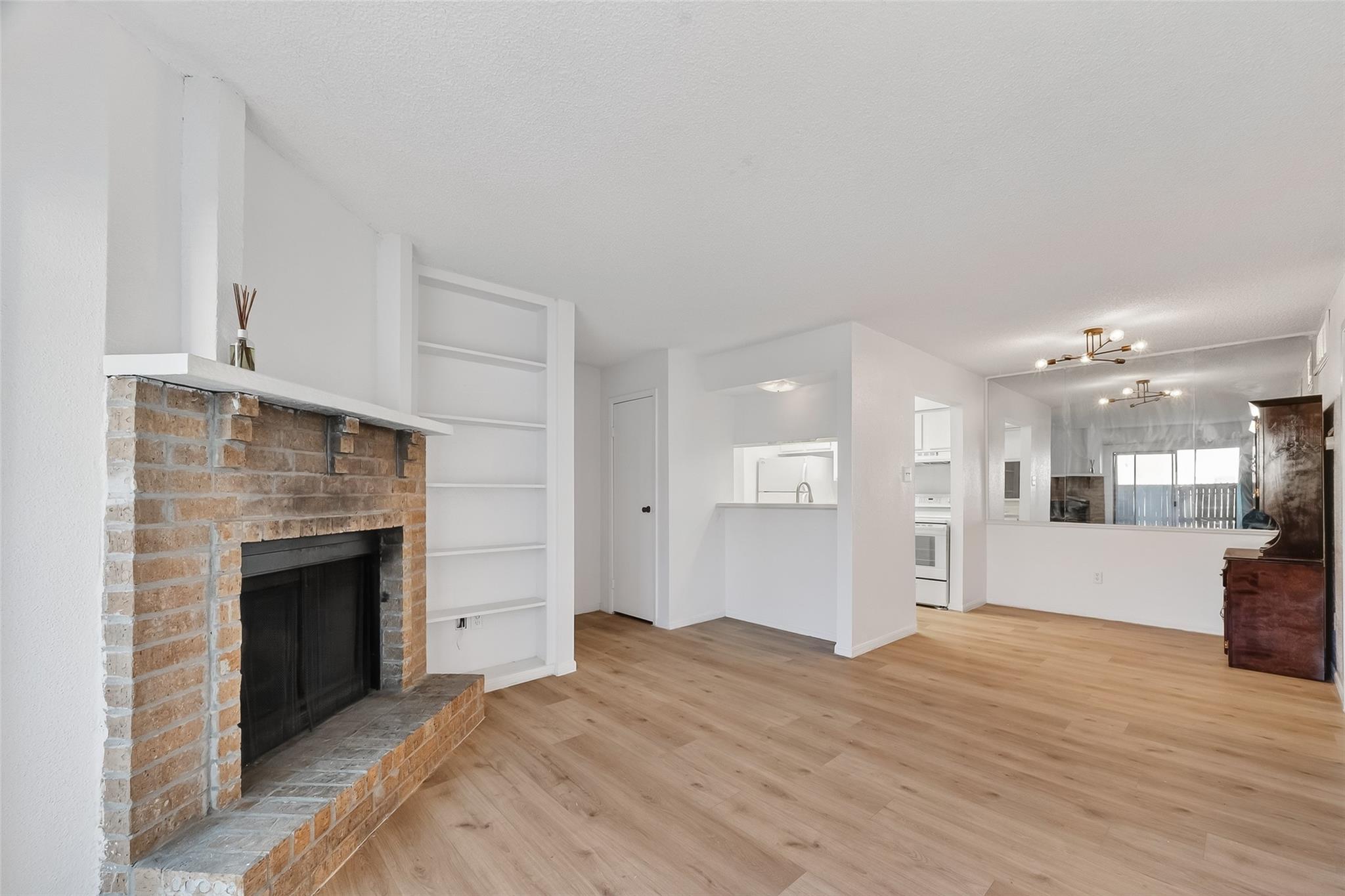 1500 Bay Area Boulevard 118