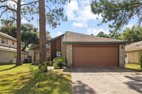 Photo of 8118 Vista Del Sol Drive, Houston, TX 77083 (MLS # 7402953) Photo of 8118 Vista Del Sol Drive, Houston, TX 77083 (MLS # 7402953)