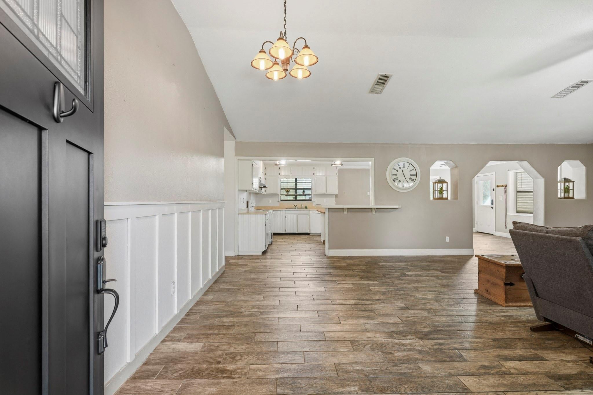16101 Bluebird Street