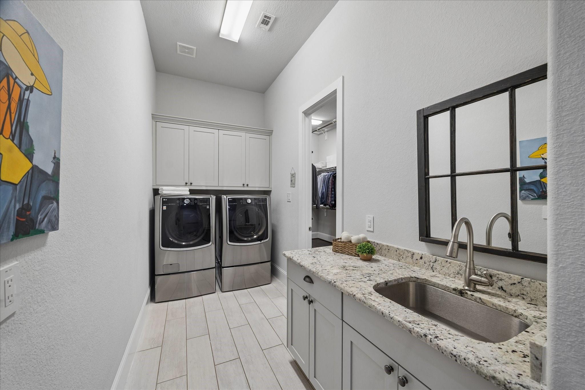 Conroe, Texas, 77384, United States, 5 Bedrooms Bedrooms, ,5 BathroomsBathrooms,Residential,Active,2028160