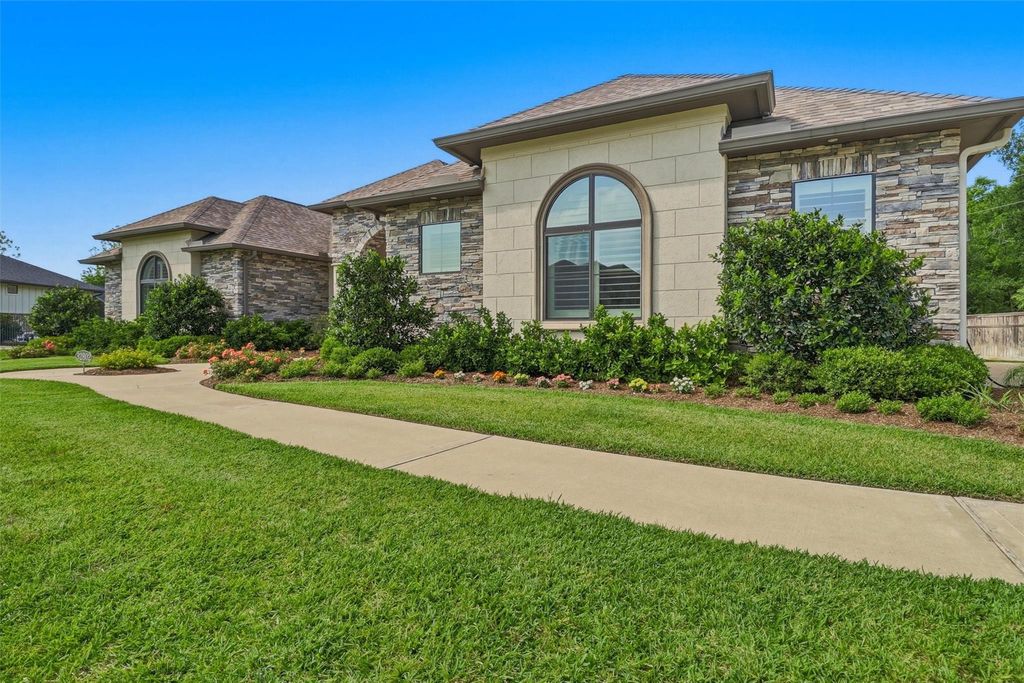 Photo of 32802 Whistler Court, Fulshear, TX 77441 (MLS # 41473371)