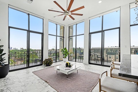 Condo For Rent - 4820 Caroline Street #501<br/> Houston, TX 77004