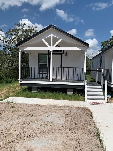 Photo of 13 Parker Creek Road, Huntsville, TX 77320 (MLS # 82766251)