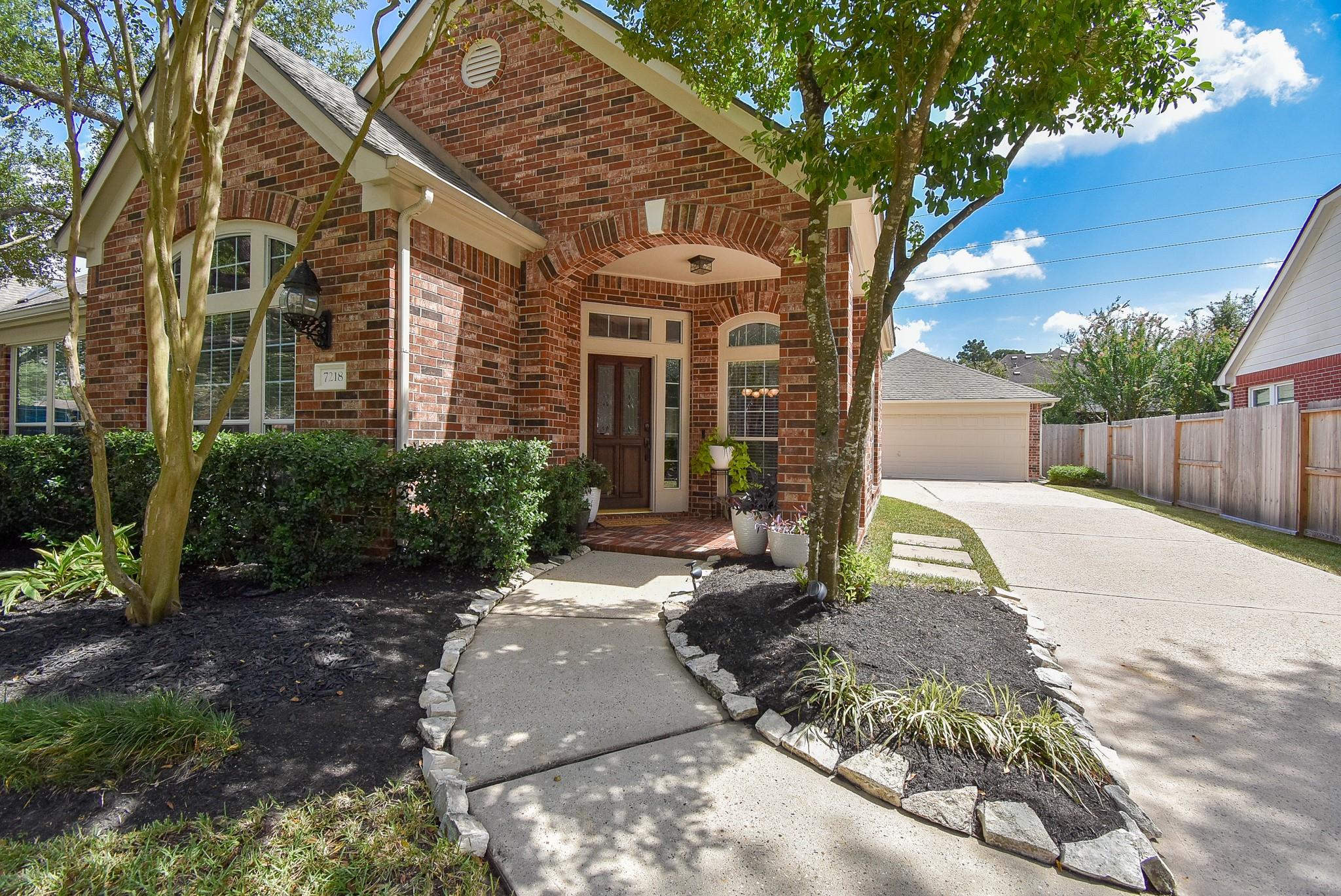 7218 Fall Creek Bend