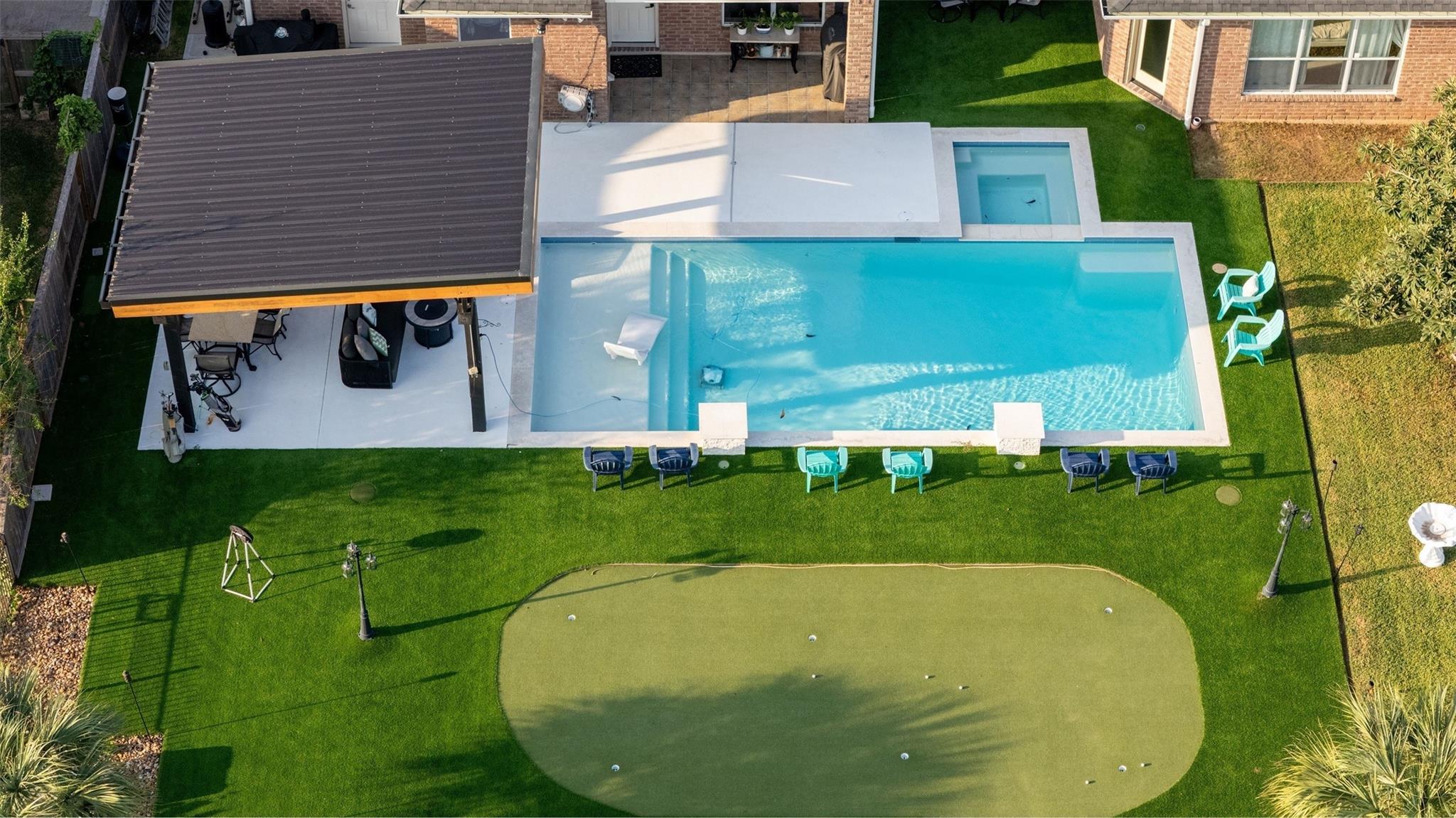 3811 Lakeridge Canyon Drive