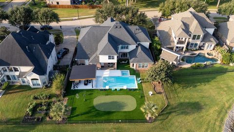 Photo of 3811 Lakeridge Canyon Drive, Sugar Land, TX 77498 (MLS # 93914282)