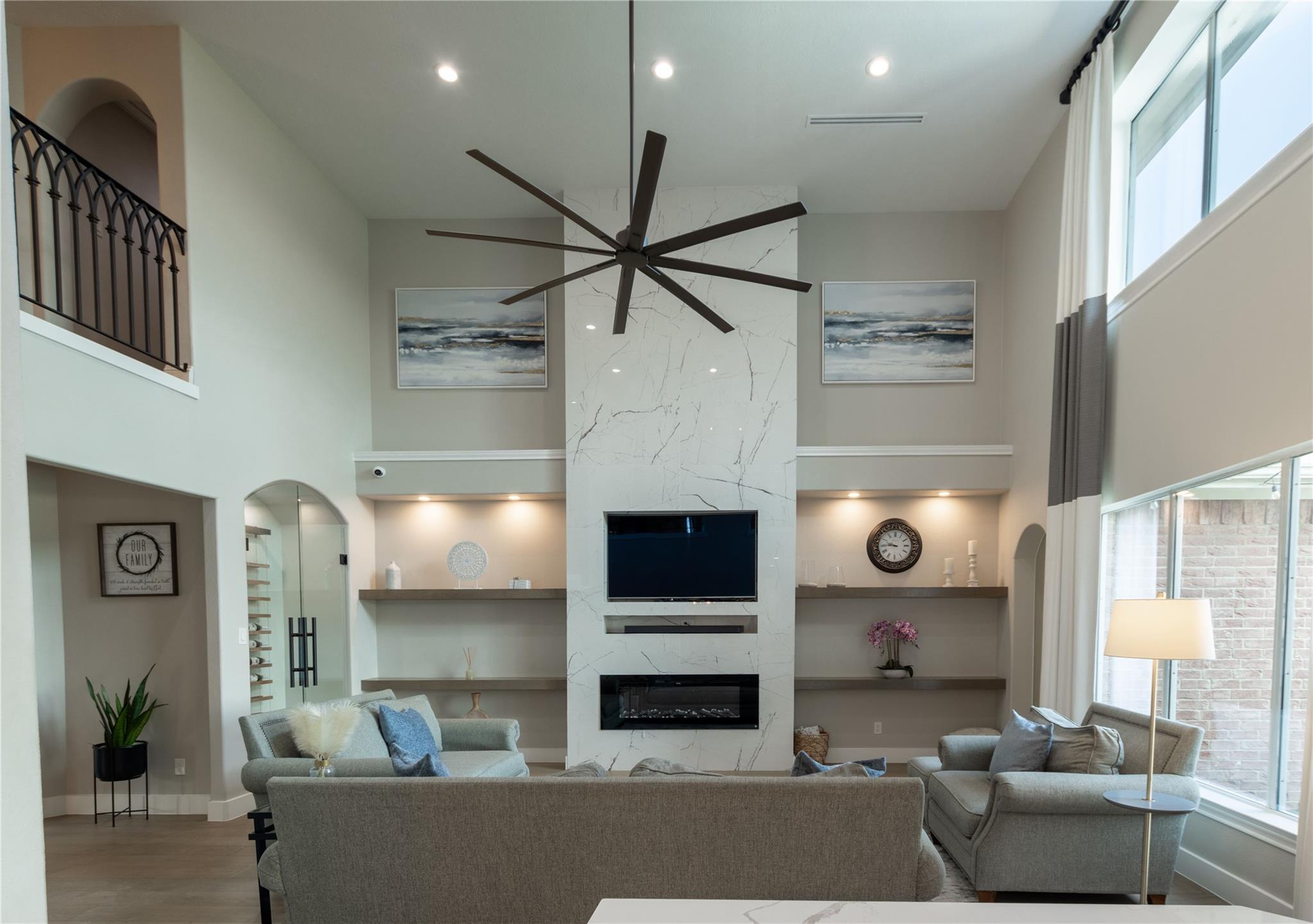 3811 Lakeridge Canyon Drive