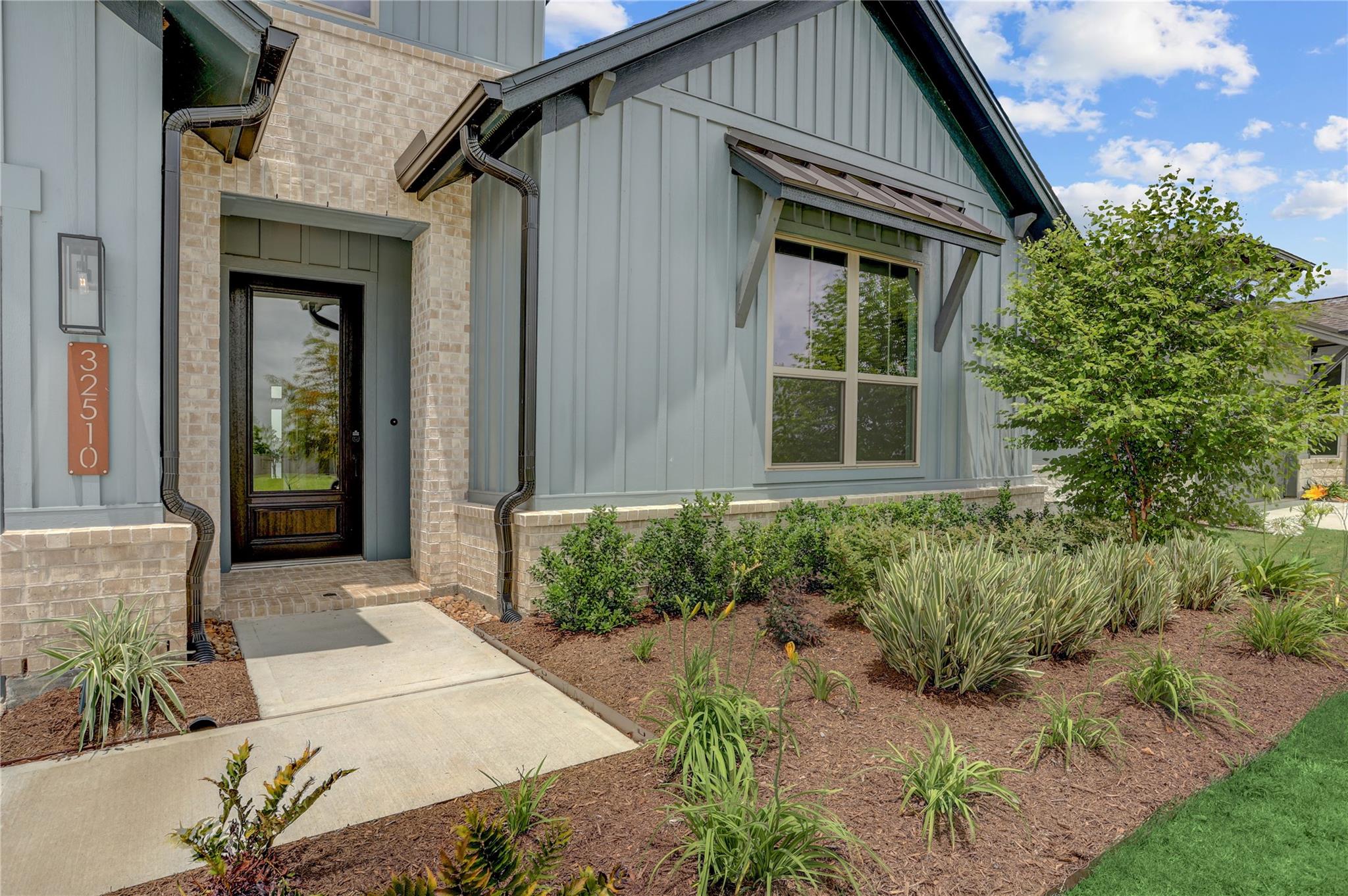 32510 Ebony Jewelwing Court