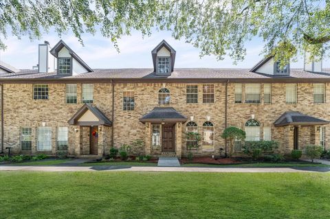 Photo of 2118 Gemini Street, Houston, TX 77058 (MLS # 11431329)