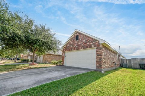 Photo of 13418 High Banks Lane, Houston, TX 77034 (MLS # 69888712)