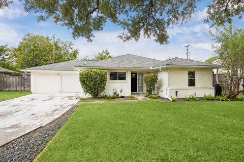 Photo of 3010 Conway Street, Houston, TX 77025 (MLS # 28877410)