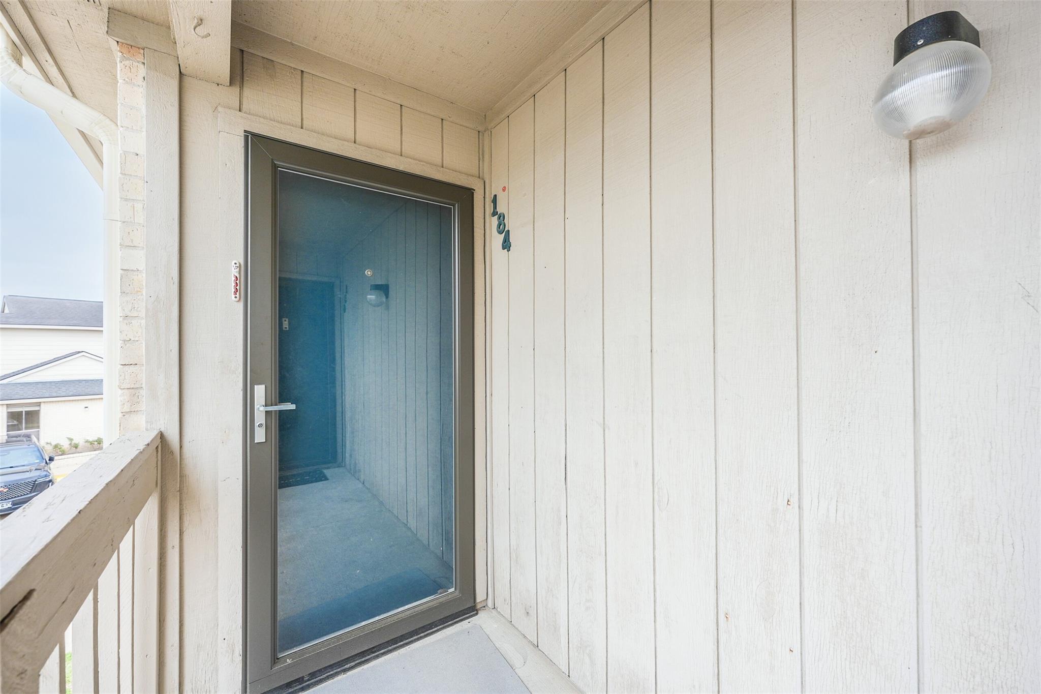 3919 Fairmont Parkway 184