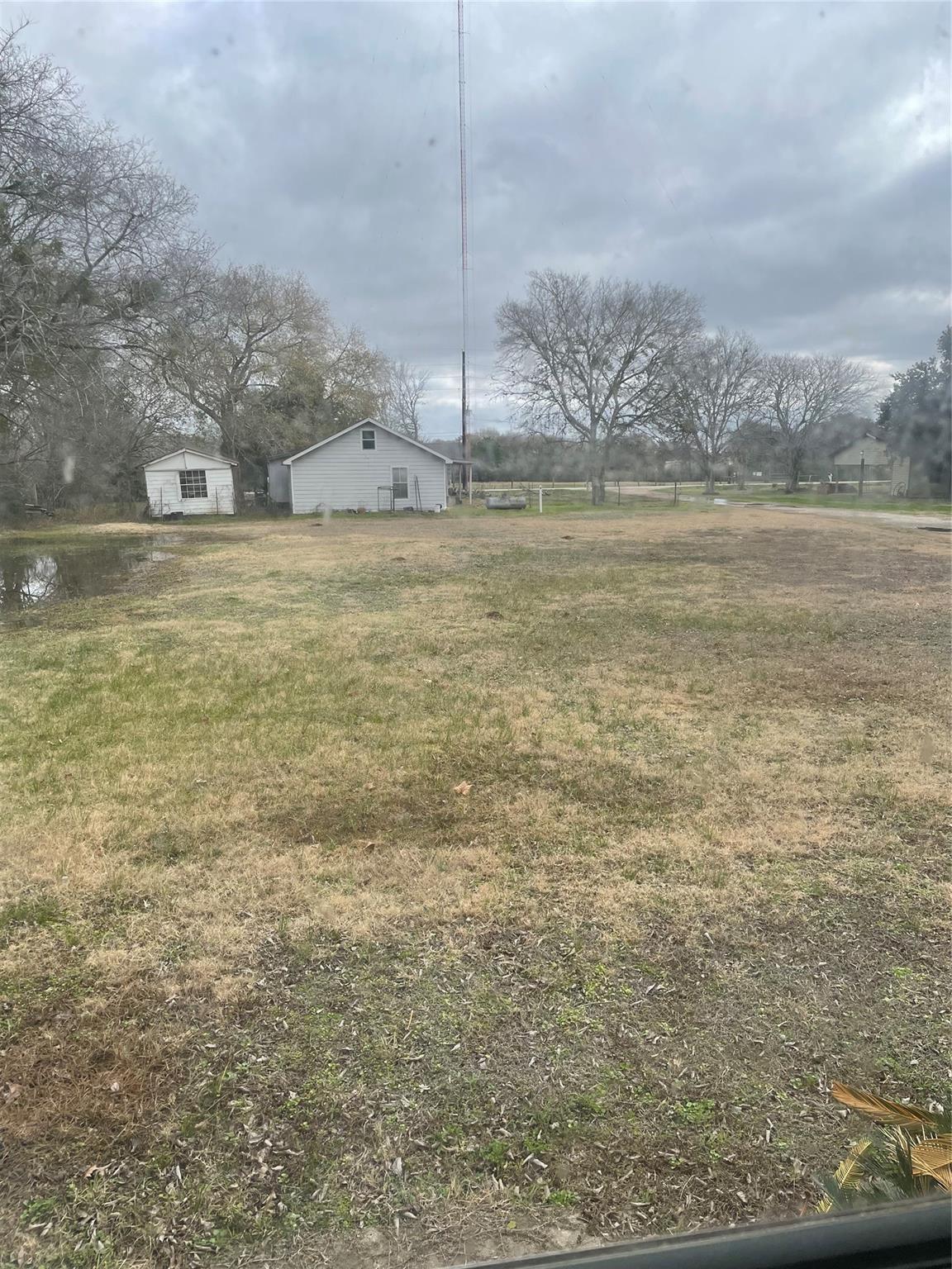 5025, 5027, 5029 Skinner Lane