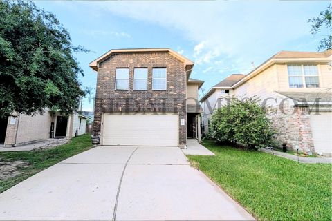 Photo of 15566 Kiplands Bend Drive, Houston, TX 77014 (MLS # 86480889)