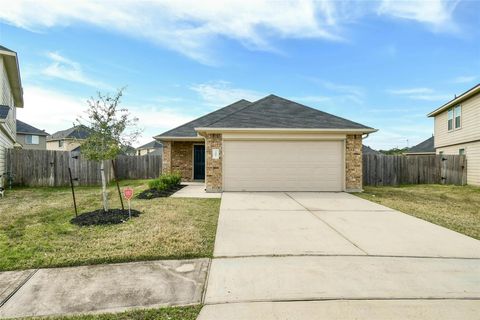 Photo of 2407 Sailors Way, Houston, TX 77073 (MLS # 89382148) Photo of 2407 Sailors Way, Houston, TX 77073 (MLS # 89382148)