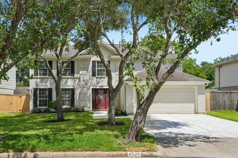 Photo of 4539 Pioneer Trail Street, Sugar Land, TX 77479 (MLS # 32990751)