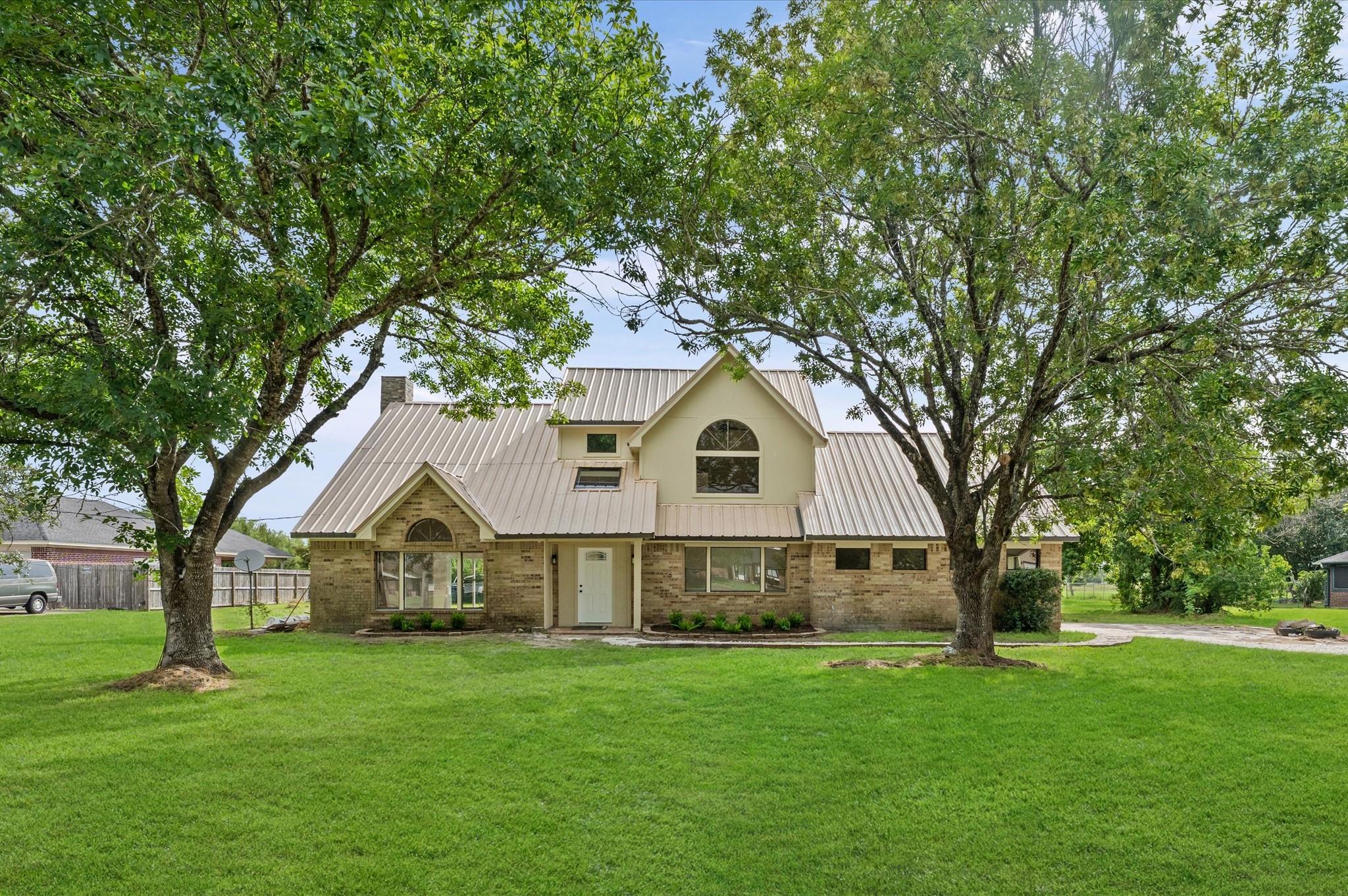 15806 Lakeview Drive