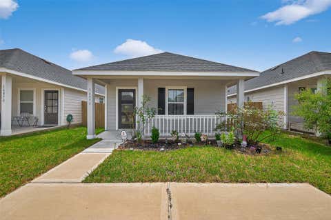 Photo of 16854 N Marie Village Drive, Conroe, TX 77306 (MLS # 19096901)