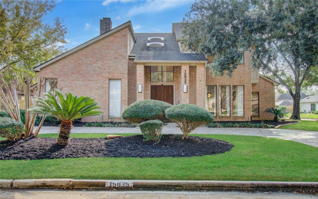 Photo of 15835 N Barkers Landing Road, Houston, TX 77079 (MLS # 66629205)