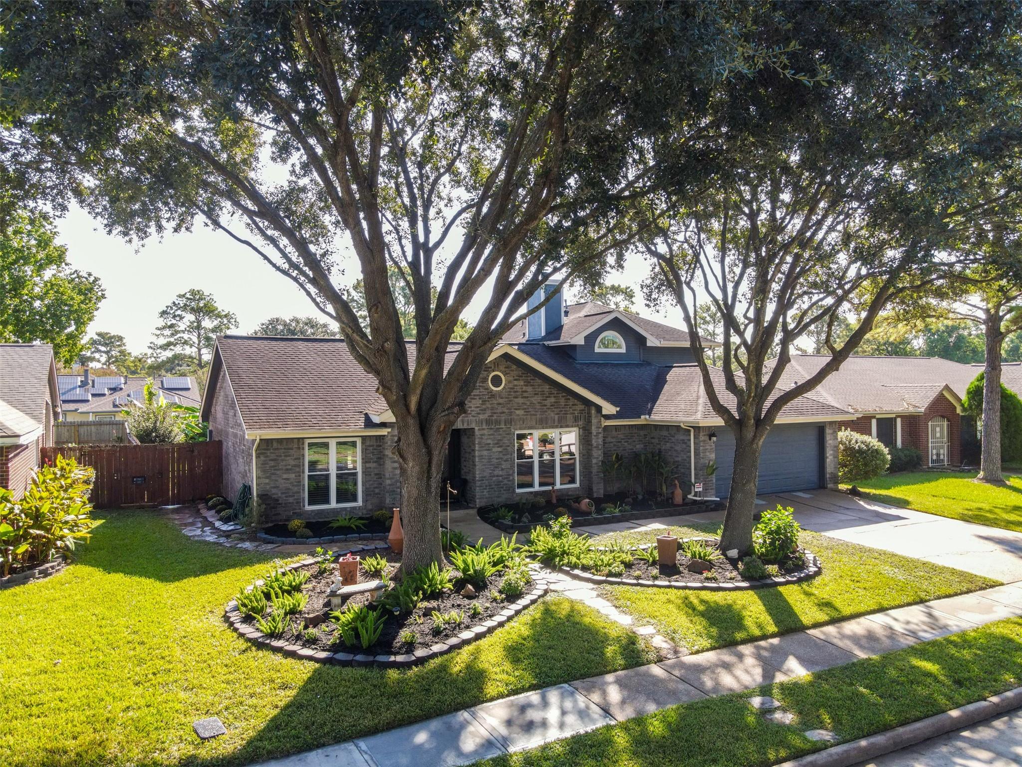 2402 Featherton Court