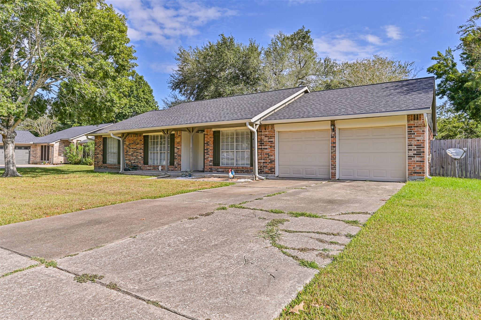 1104 Lost River Drive