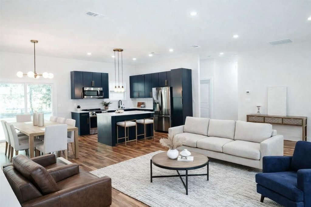 Photo of 617 E 9th Street, Bonham, TX 75418 (MLS # 56906207)