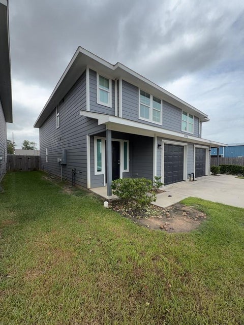 Townhouse For Rent - 509 Hines Avenue #A<br/> Montgomery County, Willis, TX 77378