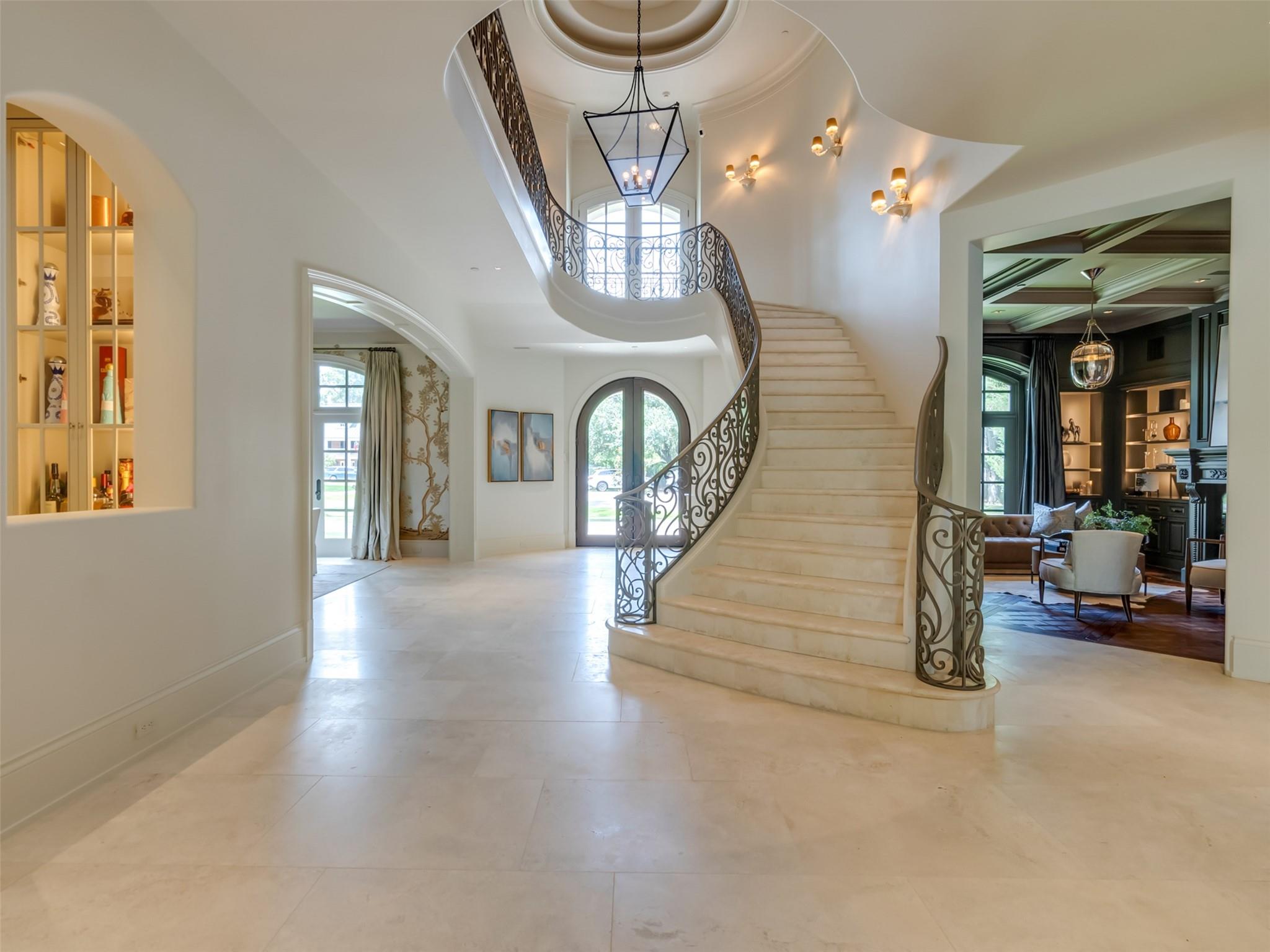 11527 Green Oaks Drive