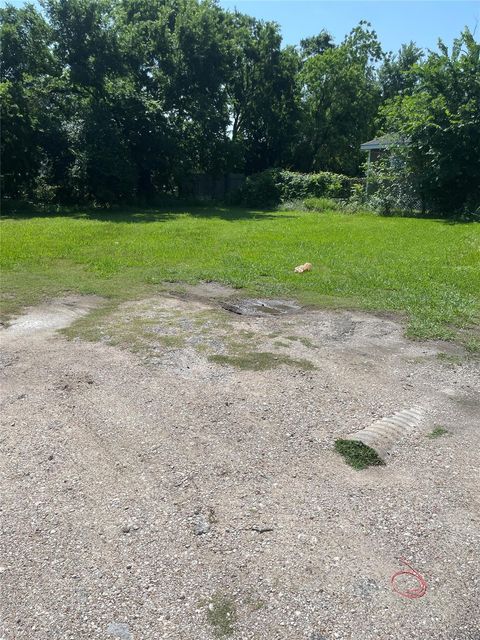 Photo of 0 Brackenridge Street, Houston, TX 77026 (MLS # 57929941)
